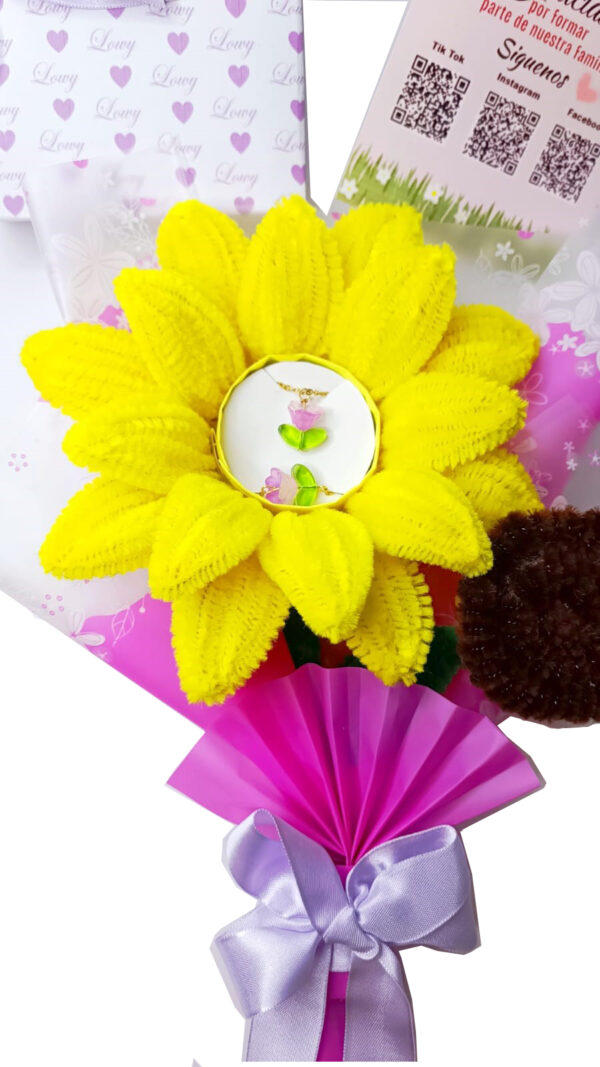 COLLAR Y PULCERA DE FLOR CON ESTUCHE DE RAMO - Imagen 3